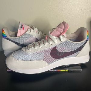 Nike Tailwind “Be True”